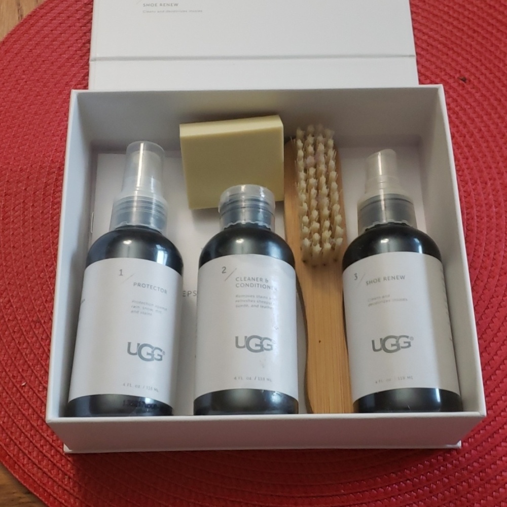 Uggs sheepskin cleaning set